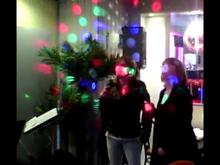 Béa et Sissi interprètent un Medley de JJ Goldman