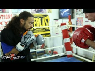 Keith Thurman looking fast & explosive on heavy bag & mits ahead of Shawn Porter fight