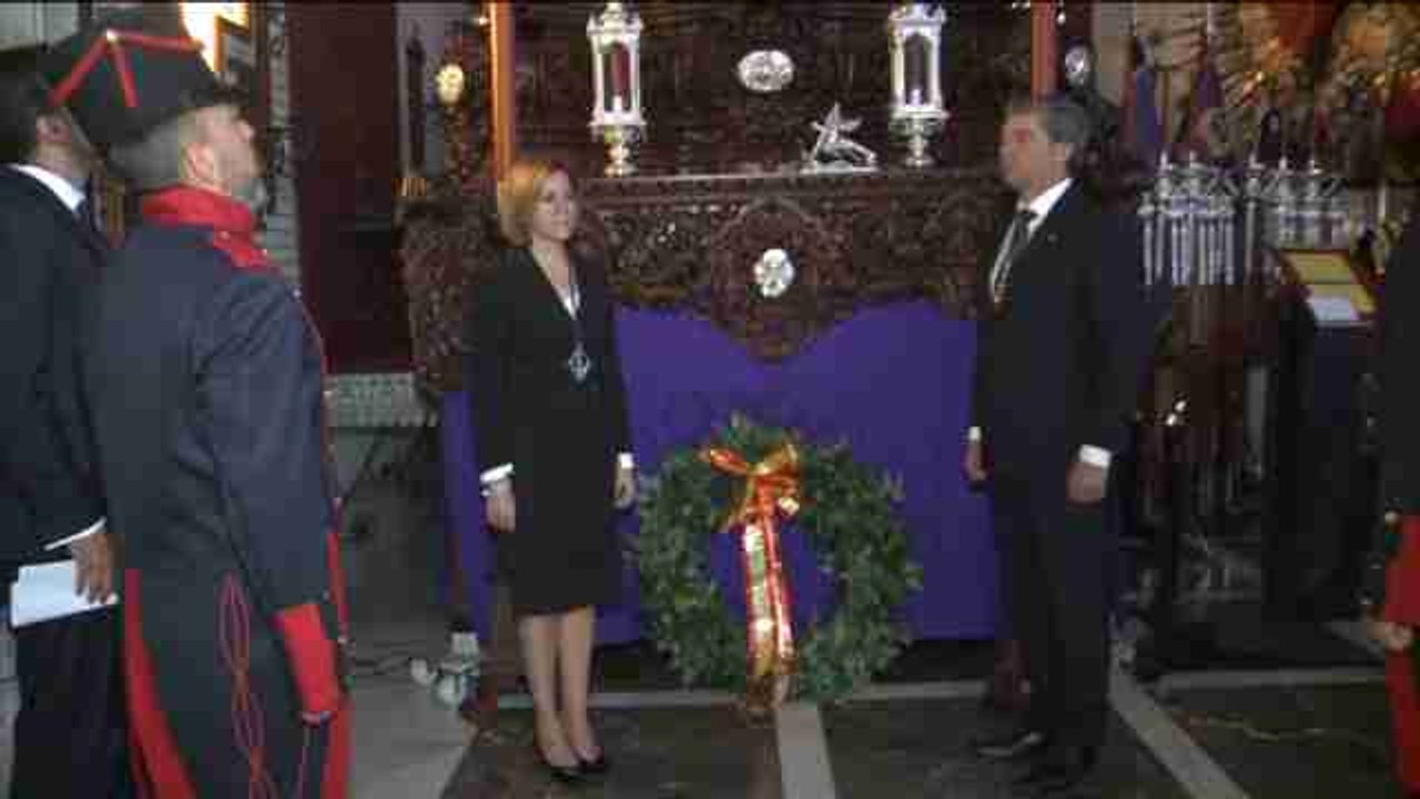 Cospedal visita, durante la Semana Santa, cofradías vinculadas al Ejército