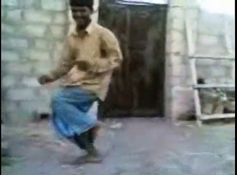 Funniest Ever Indian Dancer.