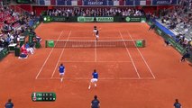 Le tennisman Mahut monte dans les tribunes en plein échance... Dingue