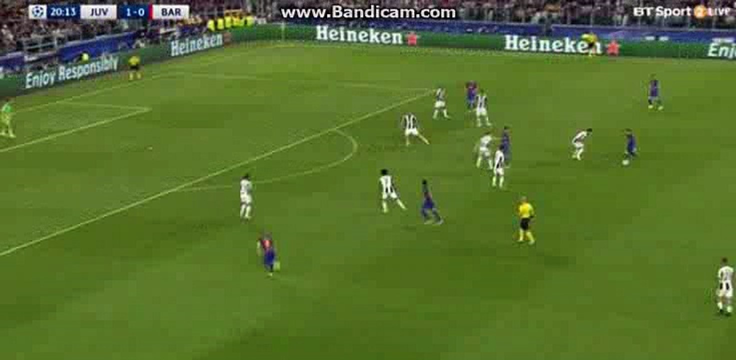 Andres Iniesta Super Chance HD - Juventus 1-0 Barcelona - 11.04.2017 HD