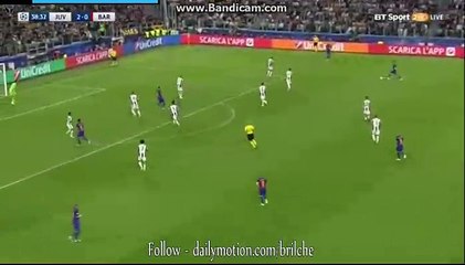Giorgio Chiellini almost score an own goal - Juventus 2-0 Barcelona 11.04.2017