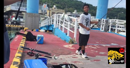 【渡久地漁港】ファミリーフィッシングにオススメ　サビキでメッキ釣り　水中映像あり　沖縄釣りさぁ〜部その２２