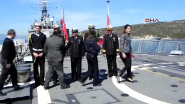 Foça'da Polisler Heybeliada Gemisinde Ağırlandı