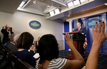 Twitter had a field day with Sean Spicer after his press conference today