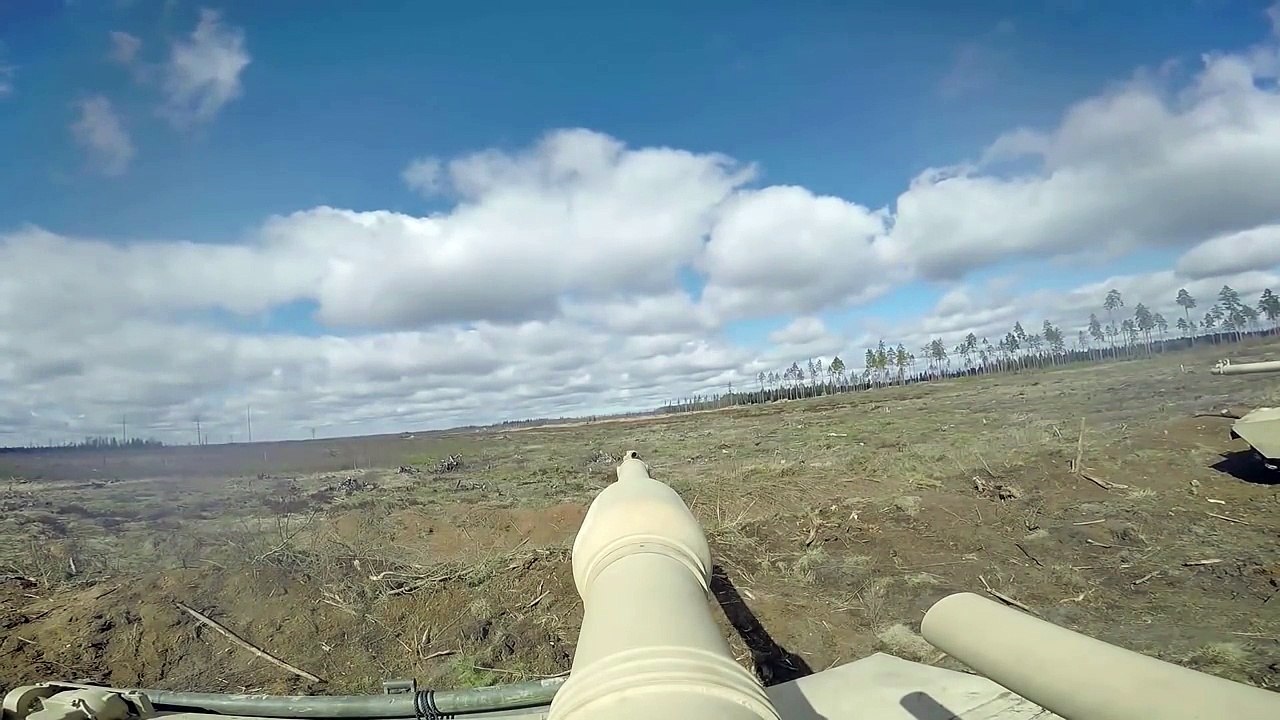 Great POV_Inside View Footage of M1A2 During Live Fire Exercice