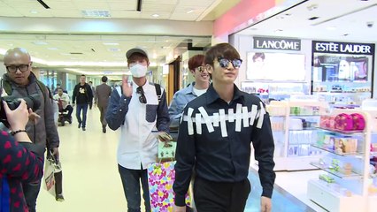 0401 韓星SS301抵台  粉絲追星跌倒