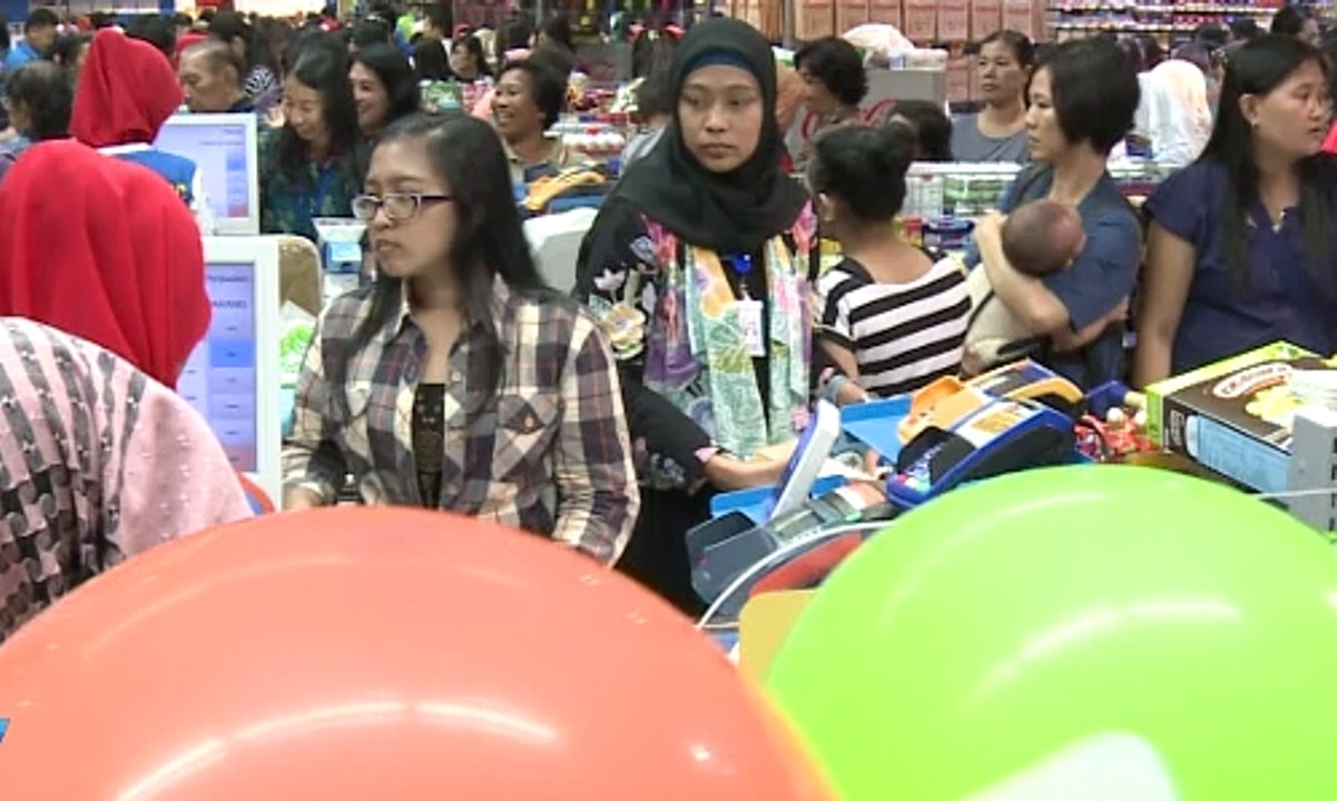 Penjualan Ritel Bulan Februari Melambat