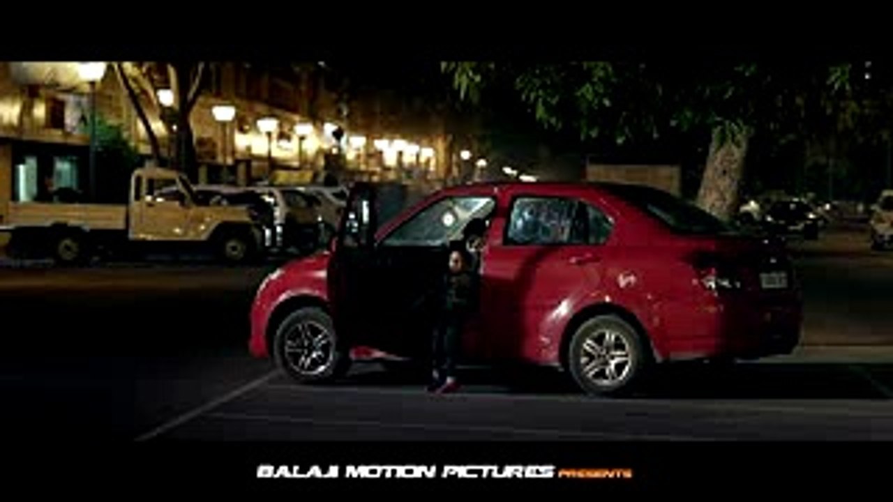 A Flying Jatt - Iss Bacche Ke Papa Kaun Hain