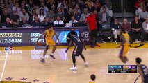 Brandon Ingram décolle pour un superbe dunk contre NOLA