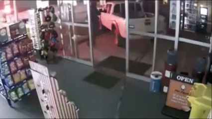 Ces braqueurs embarquent un distributeur de billets en Australie !