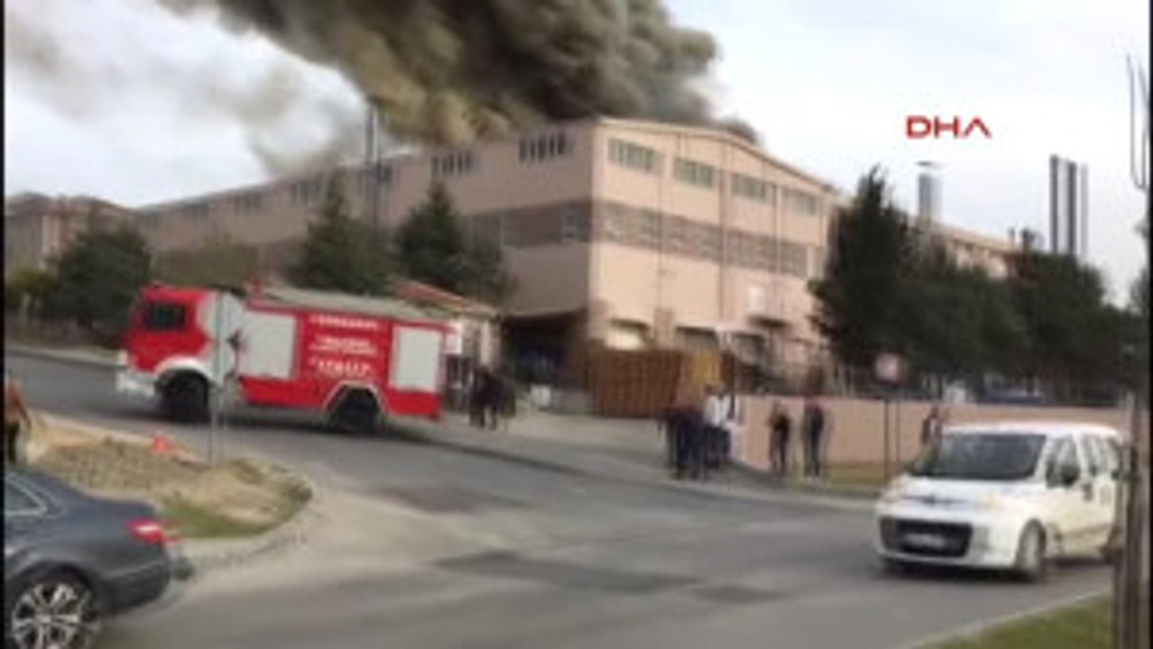 Tekirdağ' In Çerkezköy Ilçesi'nde Kurulu Bulunan Bir Tektstil Fabrikasında Patlama Meydana Geldi-1