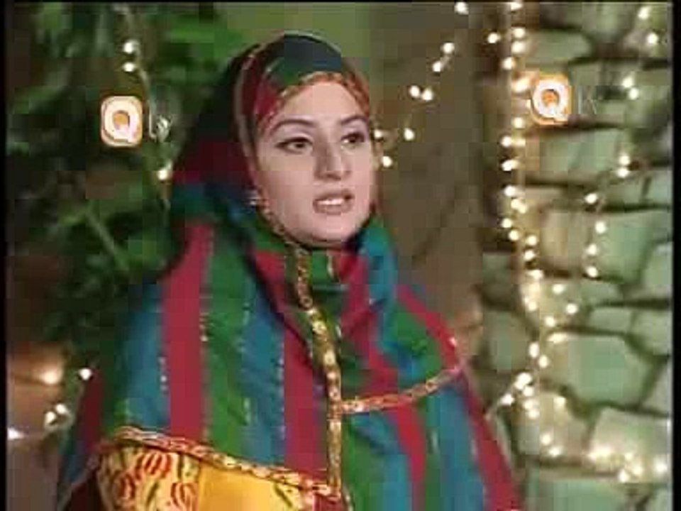 Dono Aalam chamakne dhamakne lage - Naat by Huria Rafiq
