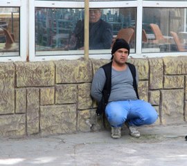 Kilis'te ''Peçeyi Aç, 5 TL Vereyim" Kavgası: 2 Ağır Yaralı