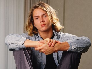 10 Famous Celebrities You Forgot Died In The 90s