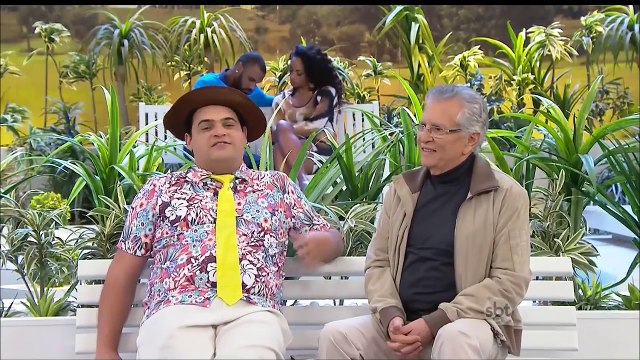 A Praça É Nossa (16/07/15) - Matheus Ceará conta que Maria Caranguejo está de visual novo