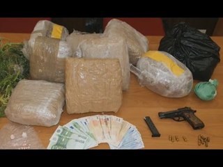 Скачать видео: Catania - Droga e mafia, 9 arresti nel clan Santapaola (12.04.17)