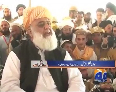 See What Molana Fazal Rehman Said To Saleem Safi On Halal Pictures