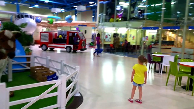 Мультики про машинки МАШИНА Игры Машинки от Настюшик Автодром про машинки катаемся на машинке