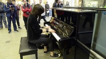 Elle joue MASTER OF PUPPETS de METALLICA au piano à Londres