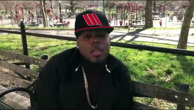 Cosculluela complaciendo a sus fieles seguidores muestra su closet completamente con sus colecciones