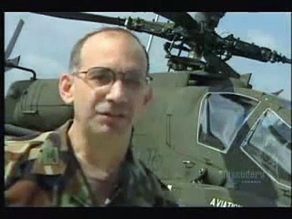 AH-64 Apache Attack Helicopter - Elicottero d'attacco Apache - Military HUB