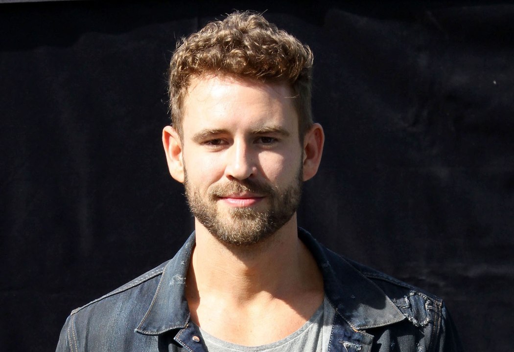 Nick Viall Ditches Vanessa After Awkward ‘DWTS' Kiss