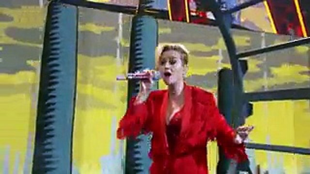 Justin Bieber & Zayn Malik Dissed By James Arthur