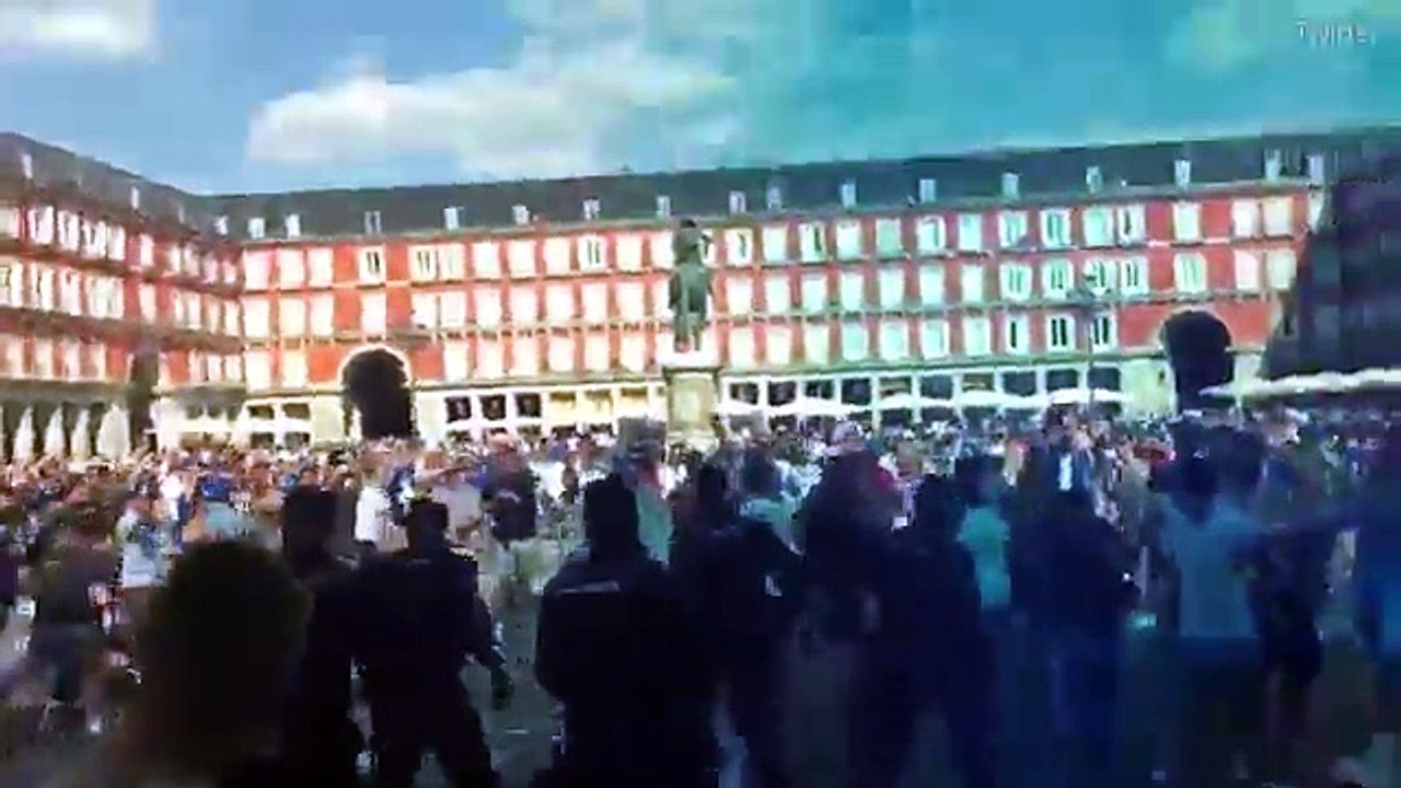 Leicester City fans clash with Spanish police in Madrid _ Daily Mail Online
