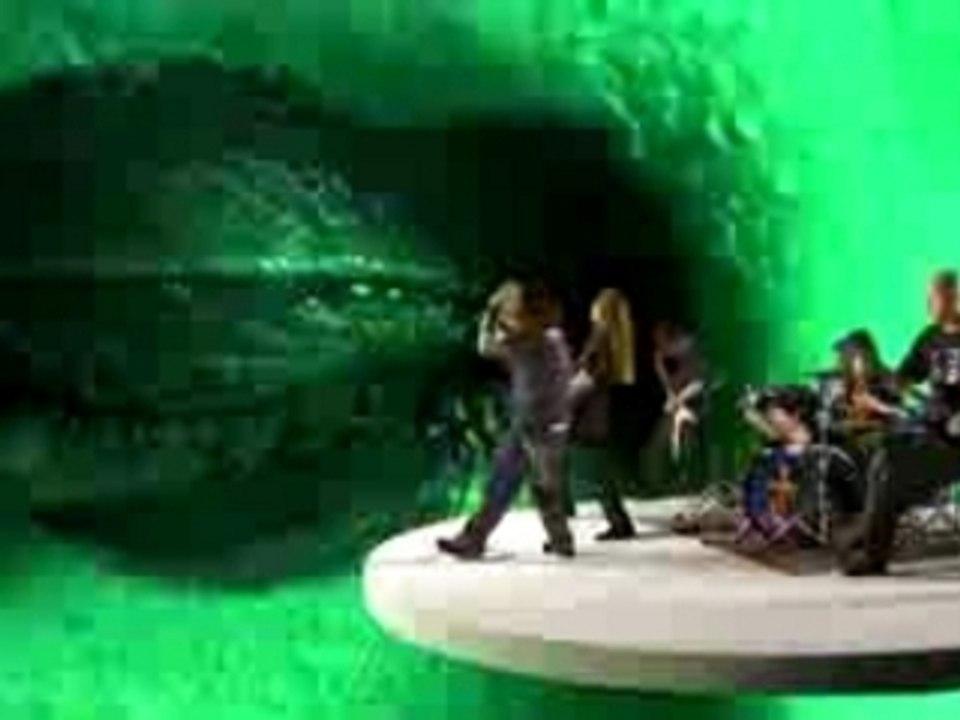 DevilDriver - Hold Back The Day