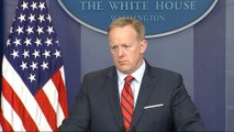 US: Sean Spicer under fire for Holocaust comments