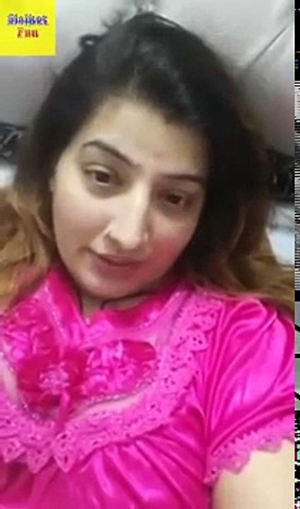 Sitara Baig hot Sadi Kurri mujra dancer
