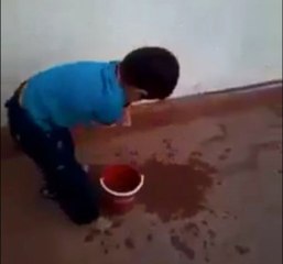 Elleri Olmayan Çocuğun Abdest Alması Görenleri Duygulandırdı