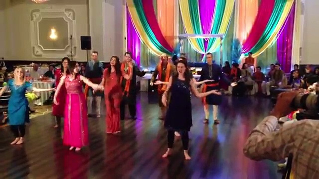 Mehndi Mashup Bollywood Dance Video