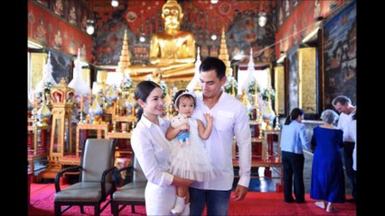 ส่องชุดว่ายน้ำสุดเริ่ดของ น้องปีใหม่ ที่แม่ แอฟ ทักษอร จัดให้ใส่เล่นน้ำคลายร้อน