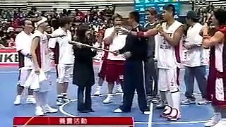 [CFF] NIKE慈善籃球賽 2004-12-09 S.H.E. part 3/4