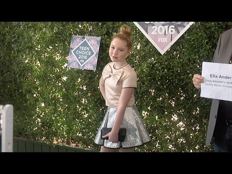 Ella Anderson Teen Choice Awards 2016 Green Carpet