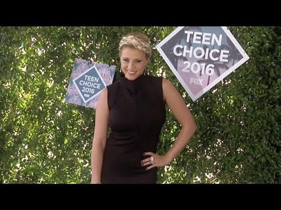 Jodie Sweetin Teen Choice Awards 2016 Green Carpet