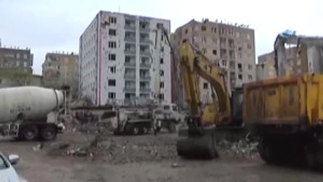 AK Parti Genel Başkan Yardımcısı Mehdi Eker: Pkk Terör Örgütünün Söylediklerine İtibar Edecek...