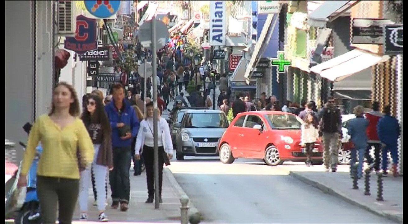 Η κίνηση στα μαγαζιά της Χαλκίδας για το Πάσχα