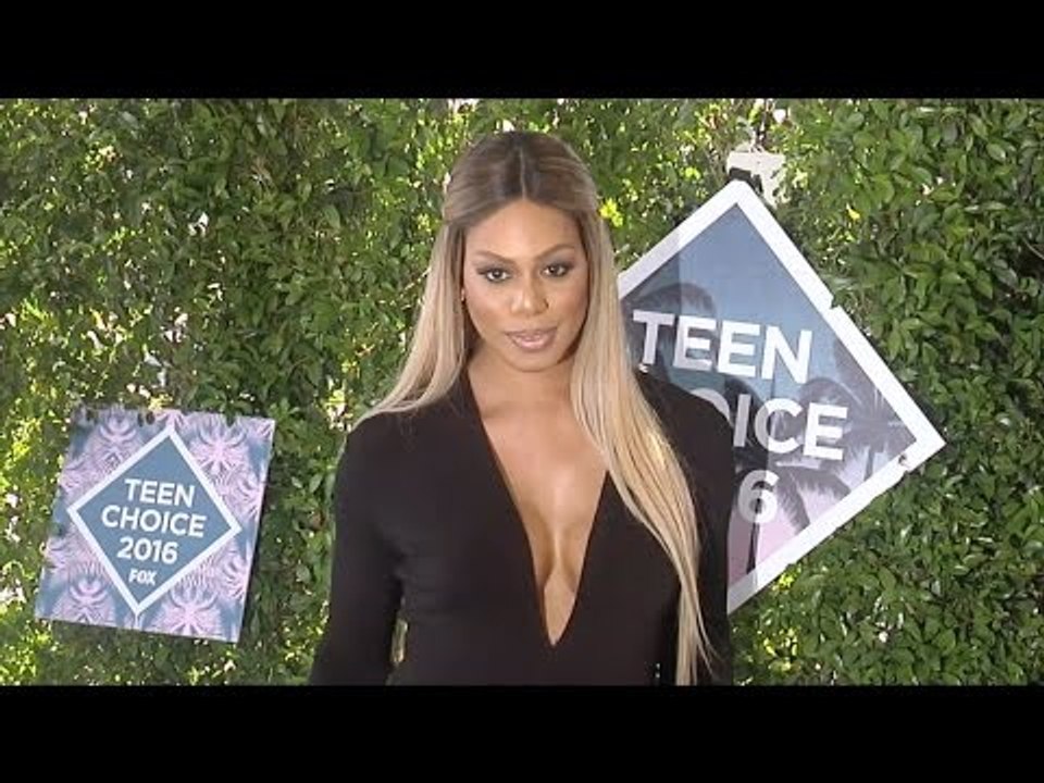 Laverne Cox Teen Choice Awards 2016 Green Carpet