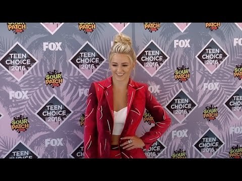 Chloe Lukasiak Teen Choice Awards 2016 Green Carpet Arrivals