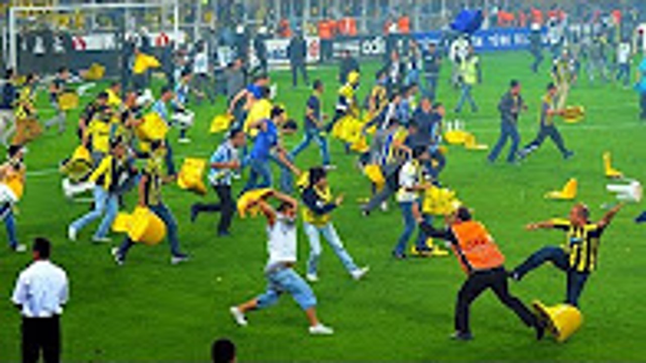 Top 10 Football Rivalries ● Most Dangerous Rivalry ● Old Firm, El Clasico, SuperClasico