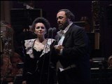 Luciano Pavarotti - Puccini: Che gelida manina - w/chyron [La Boheme]