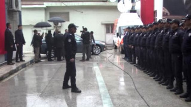 Başbakan Yardımcısı Kaynak, Çevik Kuvveti Ziyaret Etti