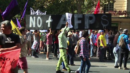 Bachelet anuncia reforma al sistema de pensiones chileno
