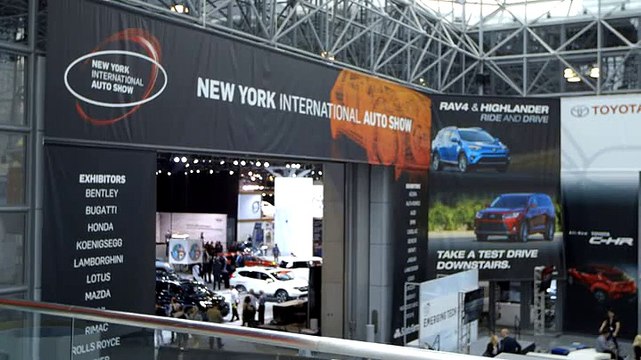 Jaguar F-PACE wins World Car of the Year