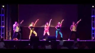Dancing queen (vivo) - Bailando con Julieta