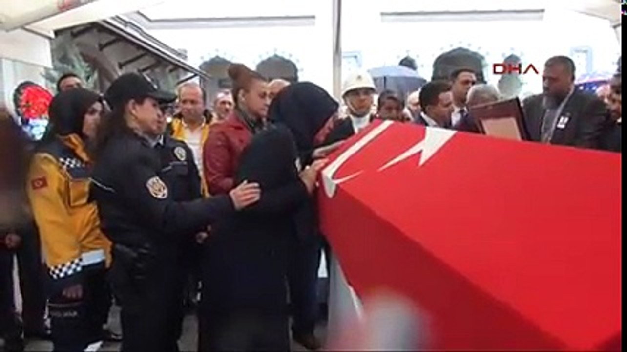 Kazada ölen 22 günlük polis memuru toprağa verildi